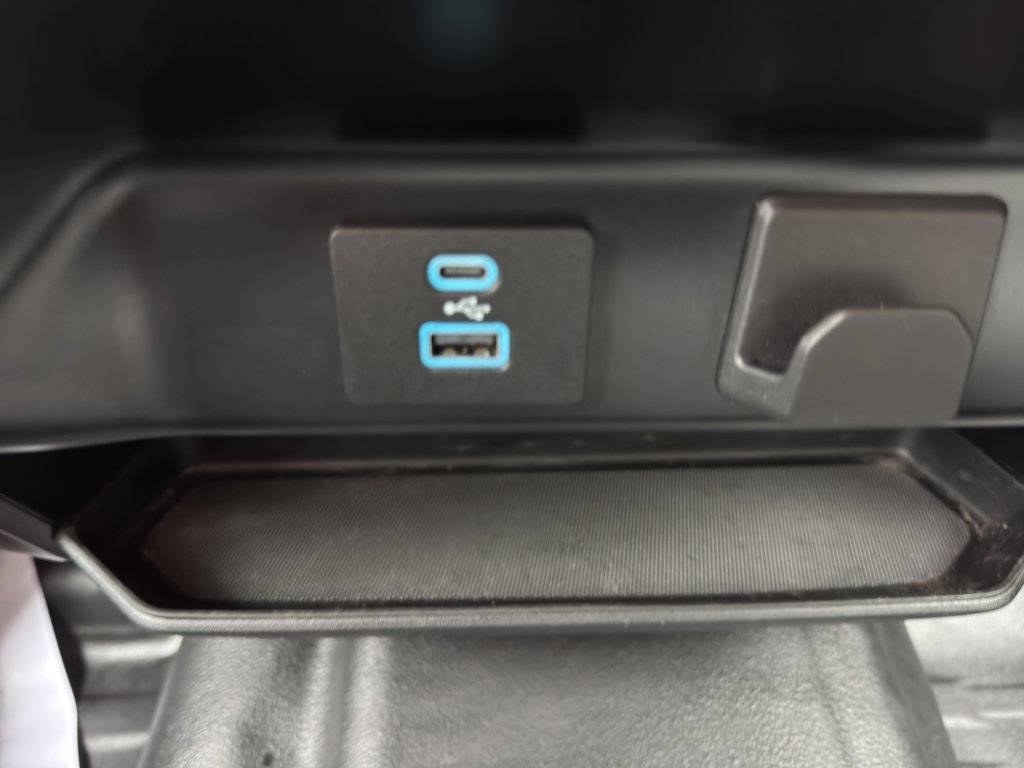 Used 2024 Oxford White Ford XL image 26