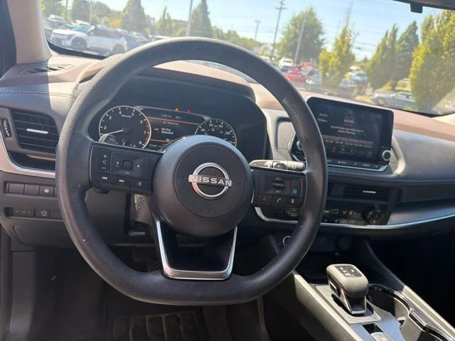 Used 2023 Super Black Nissan SV image 12