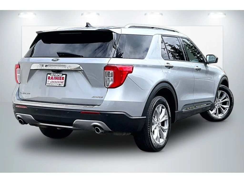 Used 2023 Iconic Silver Metallic Ford Limited image 13