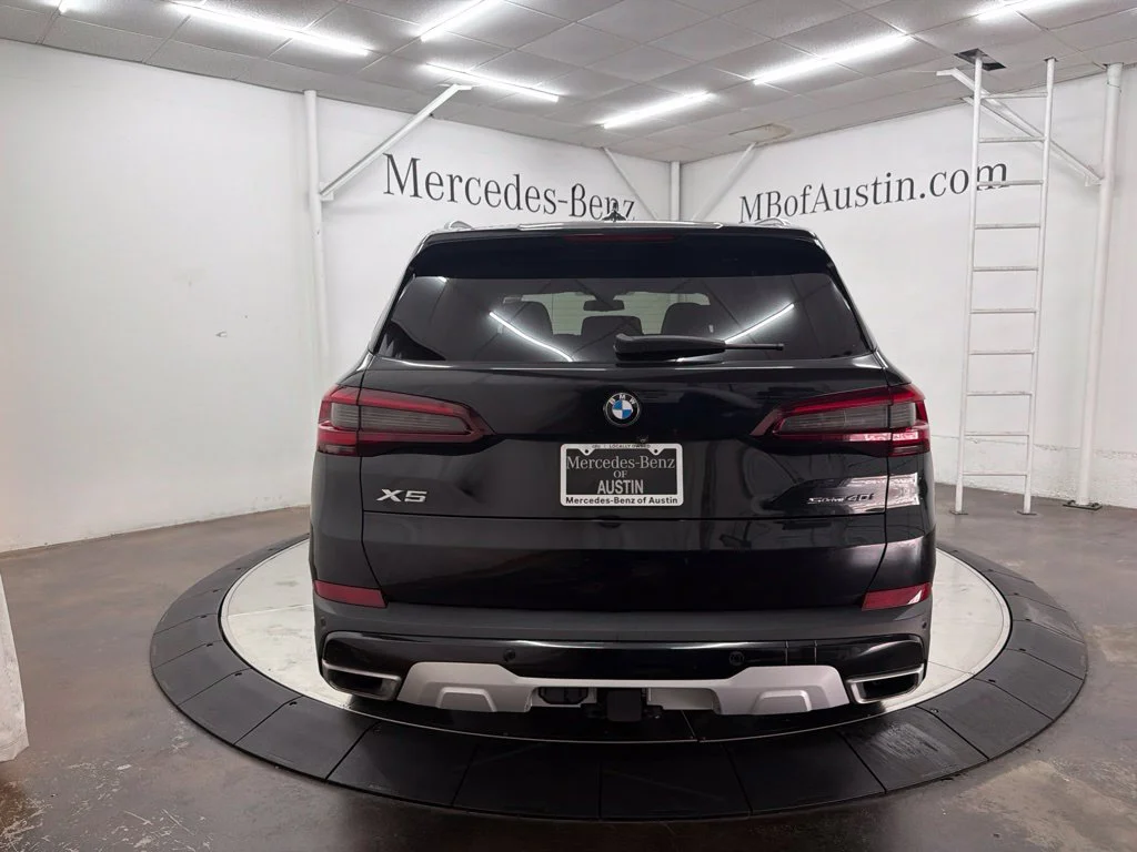 Used 2021 Black BMW sDrive40i image 5