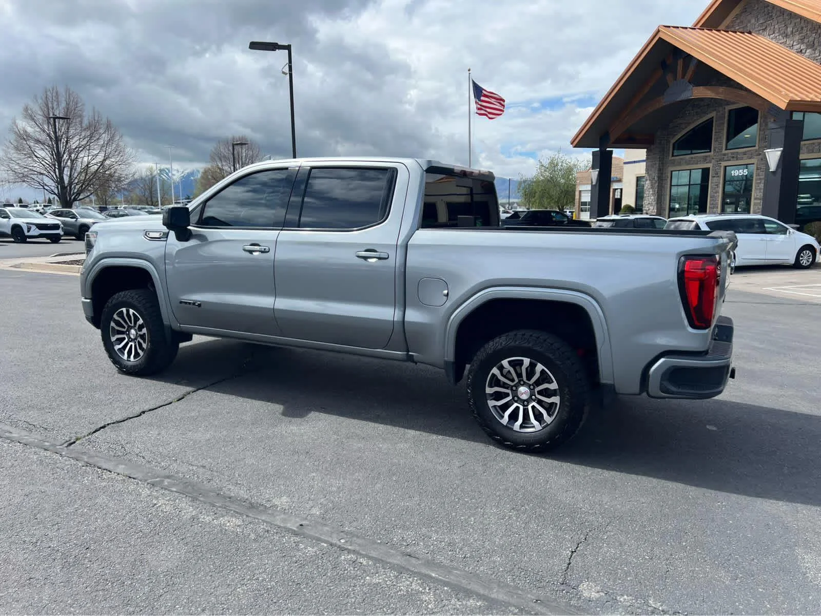 Used 2023 Sterling Metallic GMC AT4 image 3