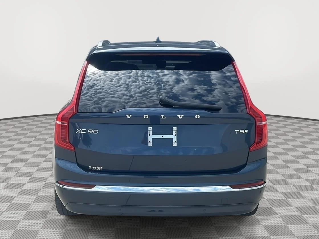 Used 2025 Denim Blue Metallic Volvo Plus image 4
