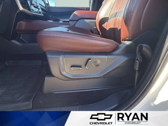 Used 2023 White Ford Limited image 28