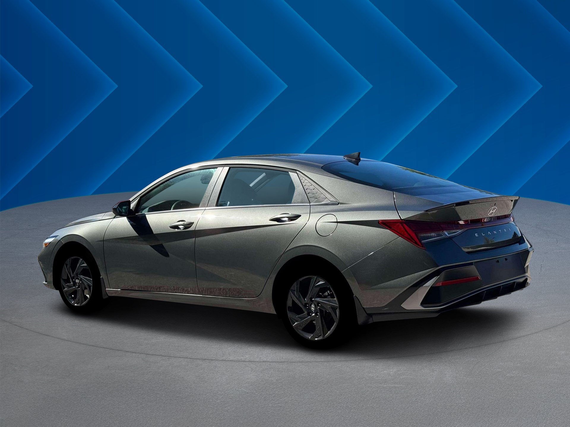 New 2026 Amazon Gray Hyundai SEL Sport image 4