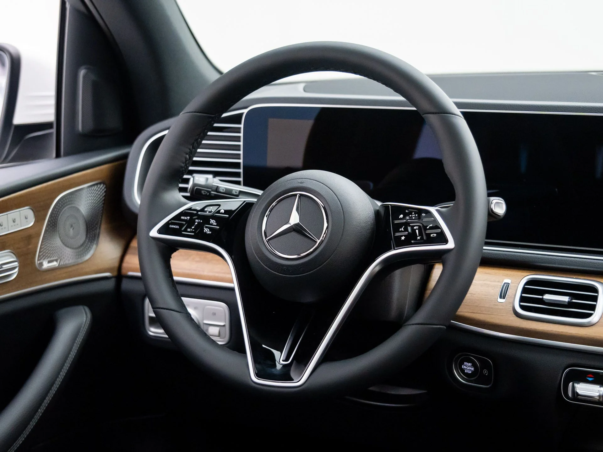 New 2026 White Mercedes-Benz GLE 350 image 11