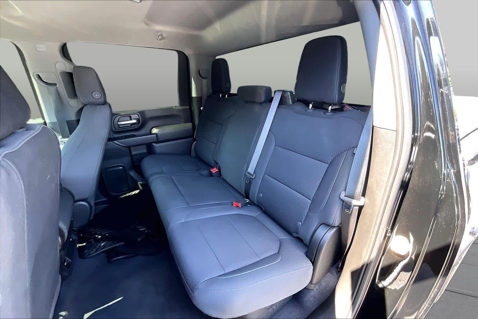 Used 2020 Black Chevrolet Custom image 25
