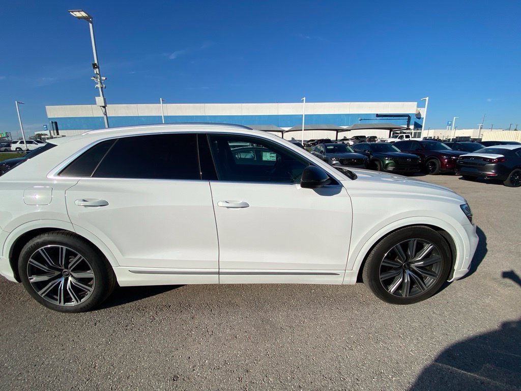 Used 2023 White Audi 4.0T Prestige image 4