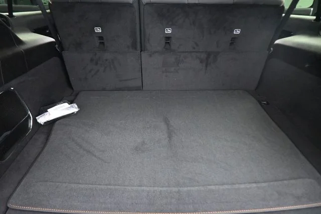New 2026 High Gloss Black Exterior Paint Jeep Summit Reserve image 26
