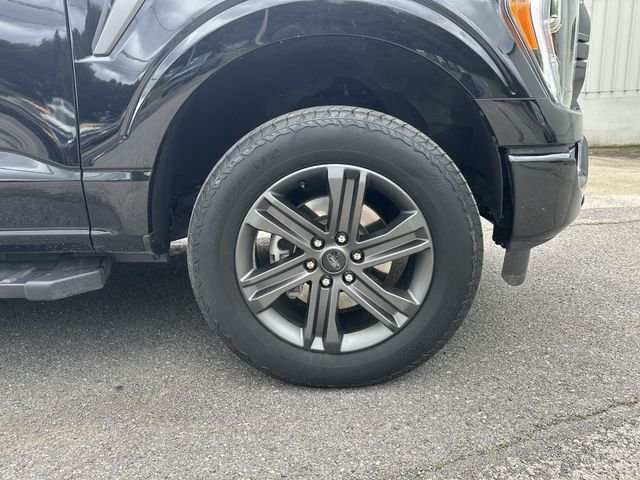 Used 2023 Agate Black Metallic Ford XLT image 20