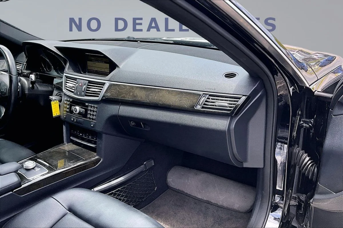 Used 2010 Black Mercedes-Benz  image 25