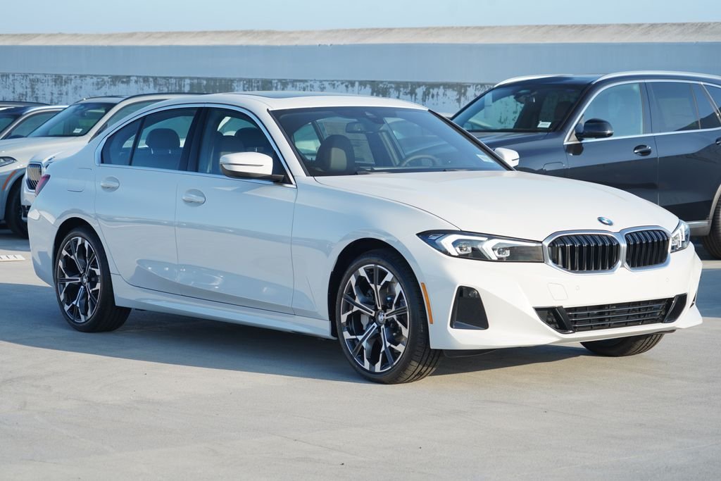 New 2026 Alpine White BMW 330i image 3