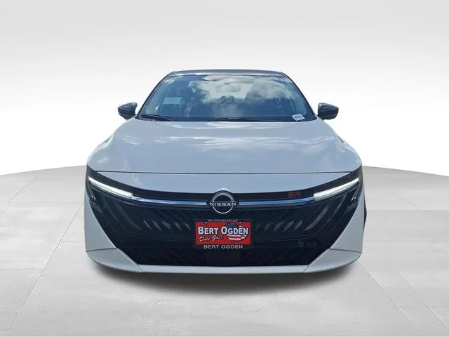 New 2026 Aspen White TriCoat / Super Black Two-tone Nissan SR image 2
