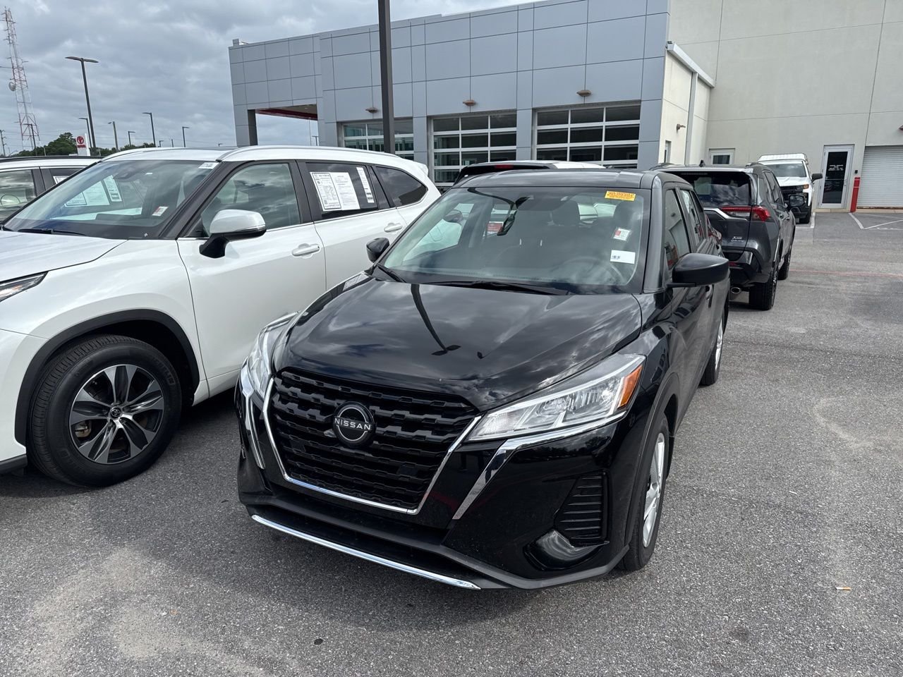 Used 2022 Black Nissan S image 1