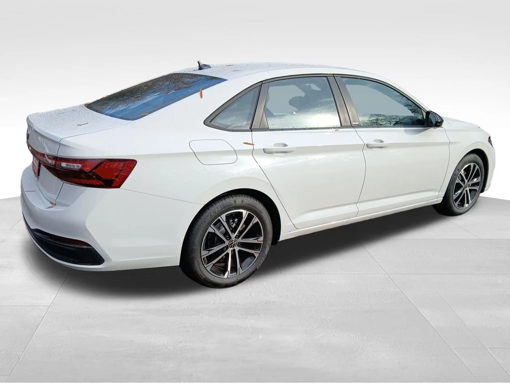 New 2026 White Volkswagen 1.5T Sport image 5
