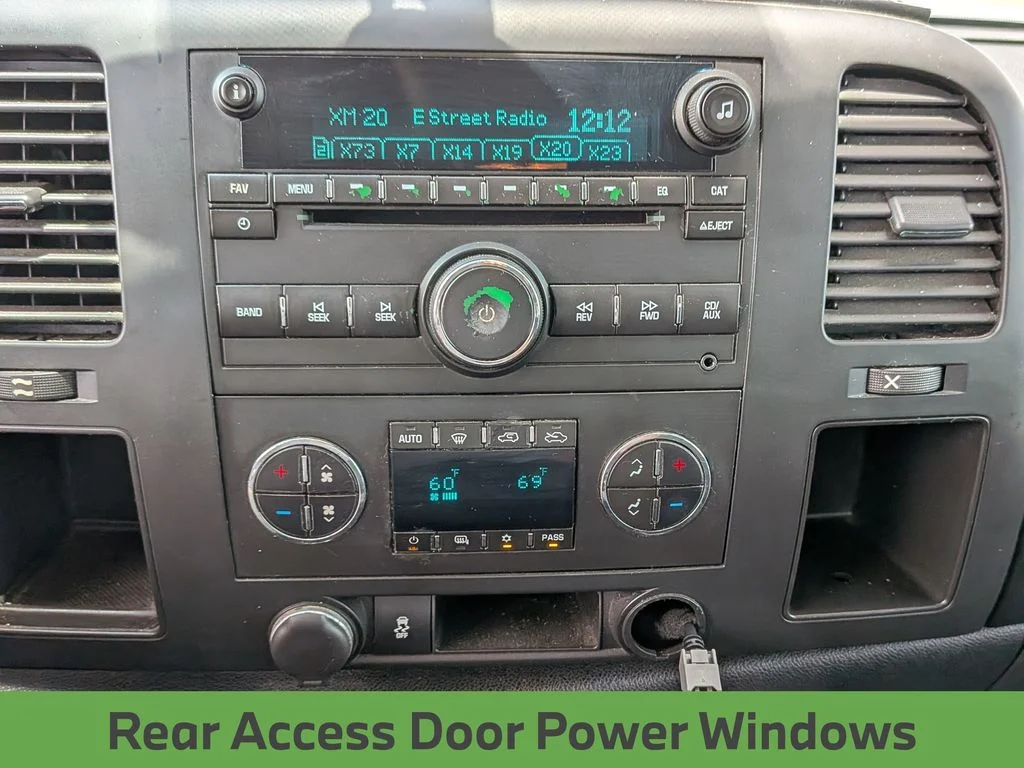 Used 2012 Silver Chevrolet LT image 18