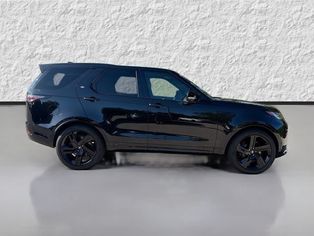 Used 2025 Santorini Black Metallic Land Rover Metropolitan Edition image 2