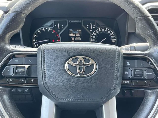 Used 2023 Ice Cap Toyota SR5 image 19