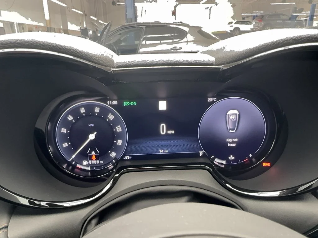 New 2026 Blue Alfa Romeo Base image 41