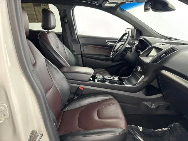 Used 2020 White Ford Titanium image 22