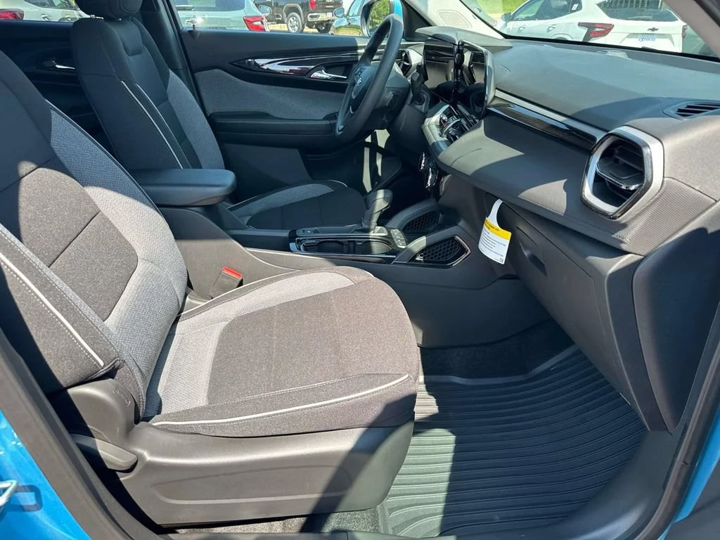 New 2026 Marina Blue Metallic Chevrolet LT image 18