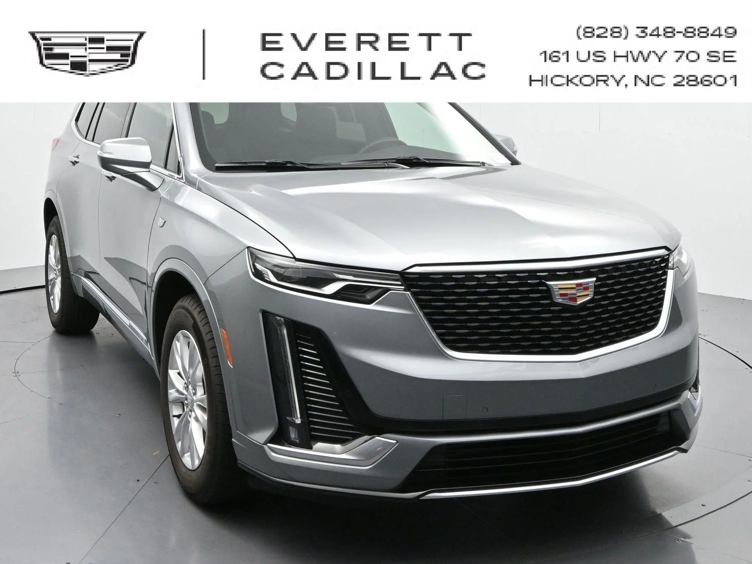 Used 2025 Argent Silver Metallic Cadillac Luxury image 1