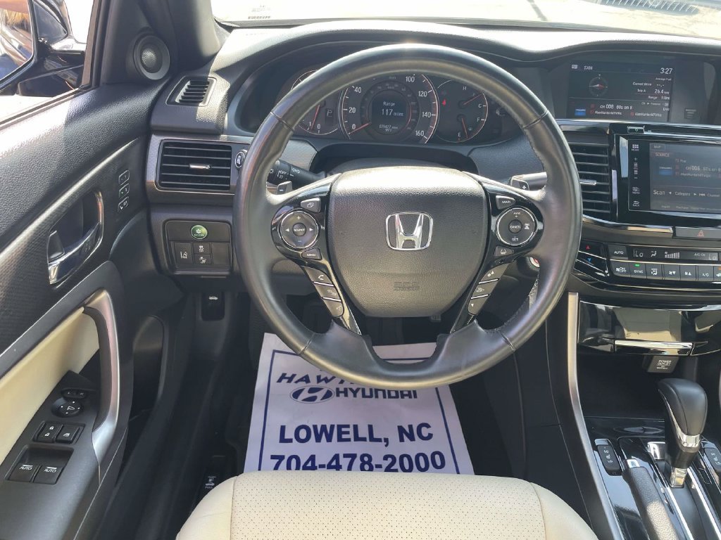 Used 2017 Black Honda EX-L image 15