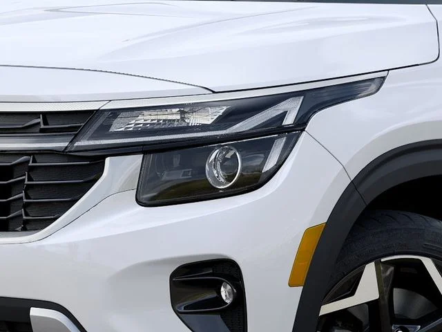 New 2026 White Kia S image 11