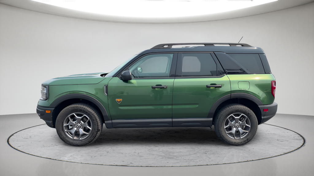 Used 2023 Green Ford Badlands image 9
