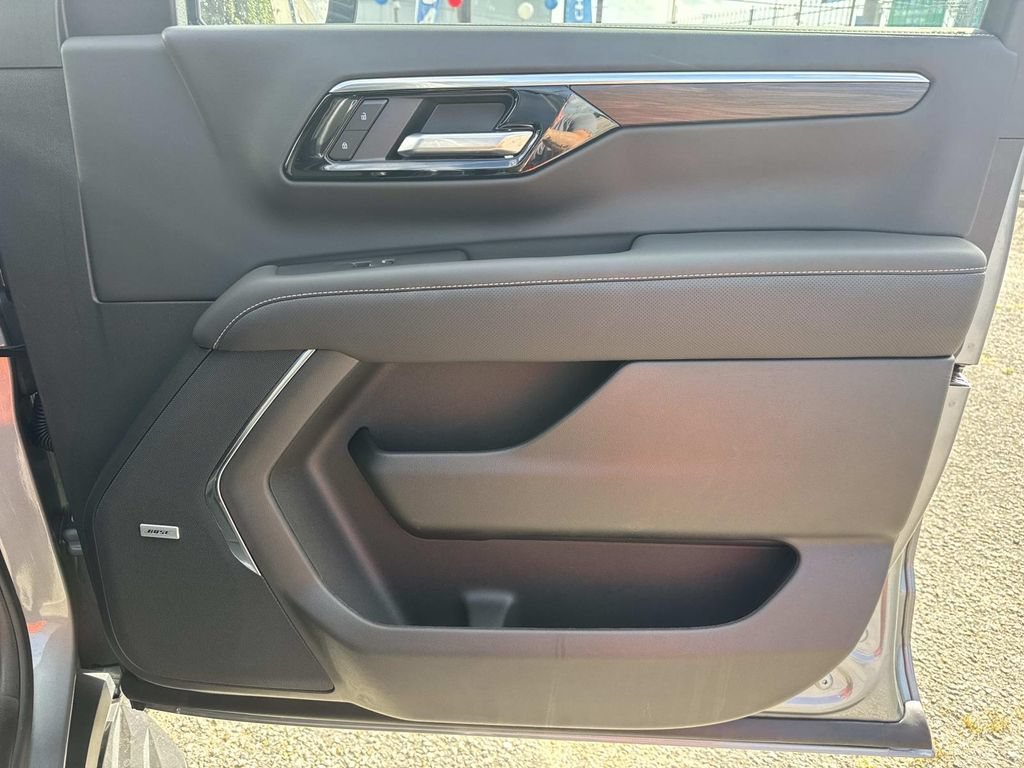 2026 Chevrolet Tahoe Premier - Photo 14