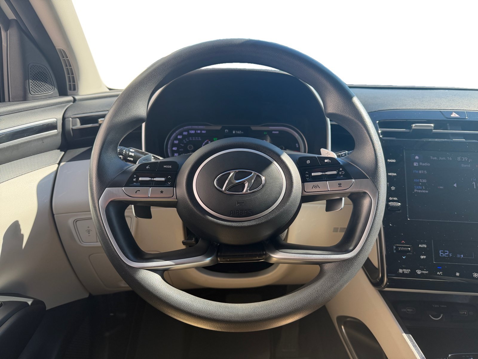 Used 2022 Quartz White Hyundai Blue image 10