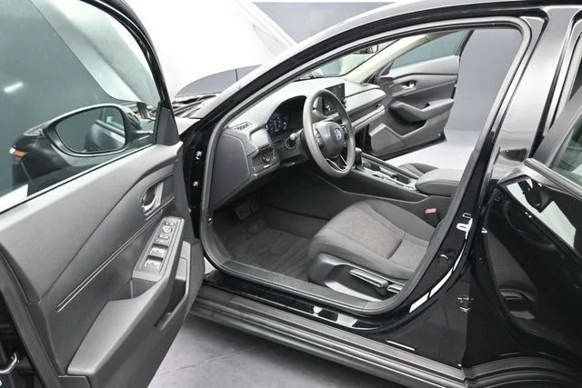 Used 2025 Black Honda LX image 12