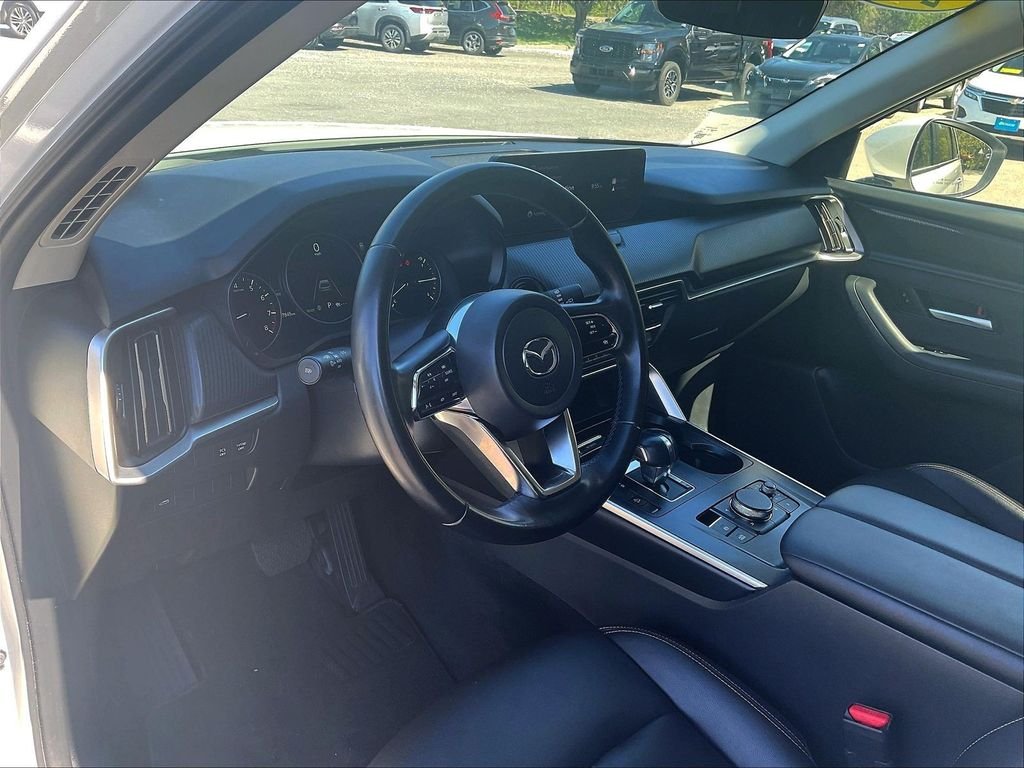 Used 2025 White Mazda 3.3 Turbo Select image 8