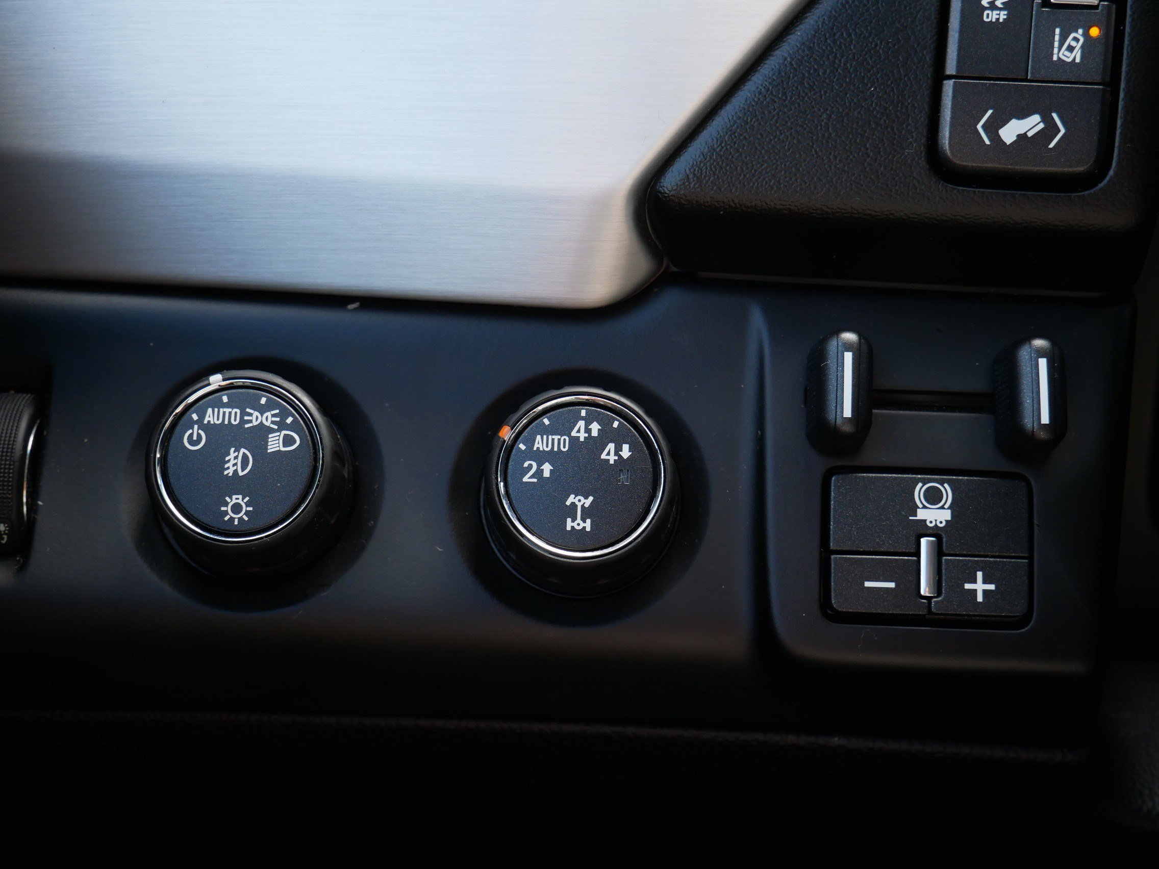 Used 2015 Onyx Black GMC SLT image 27