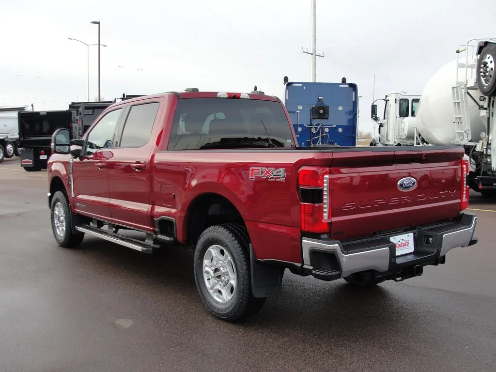 New 2026 Ruby Red Metallic Tinted Clearcoat Ford F-250® XLT image 3