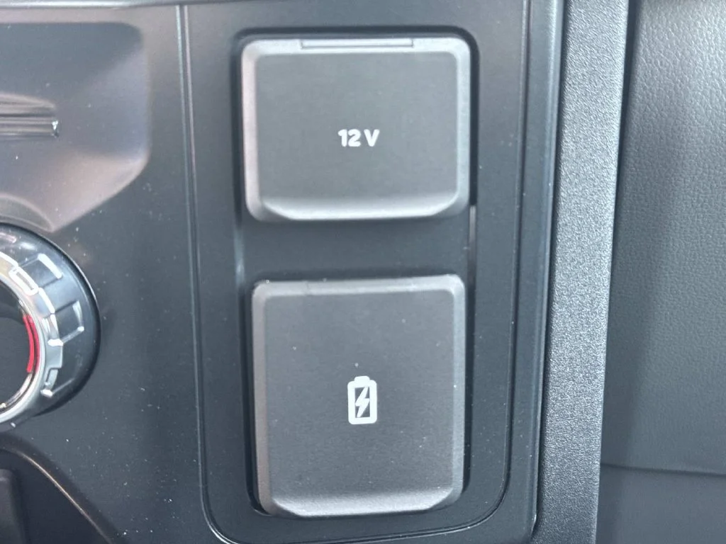 New 2026 Oxford White Ford XLT image 45