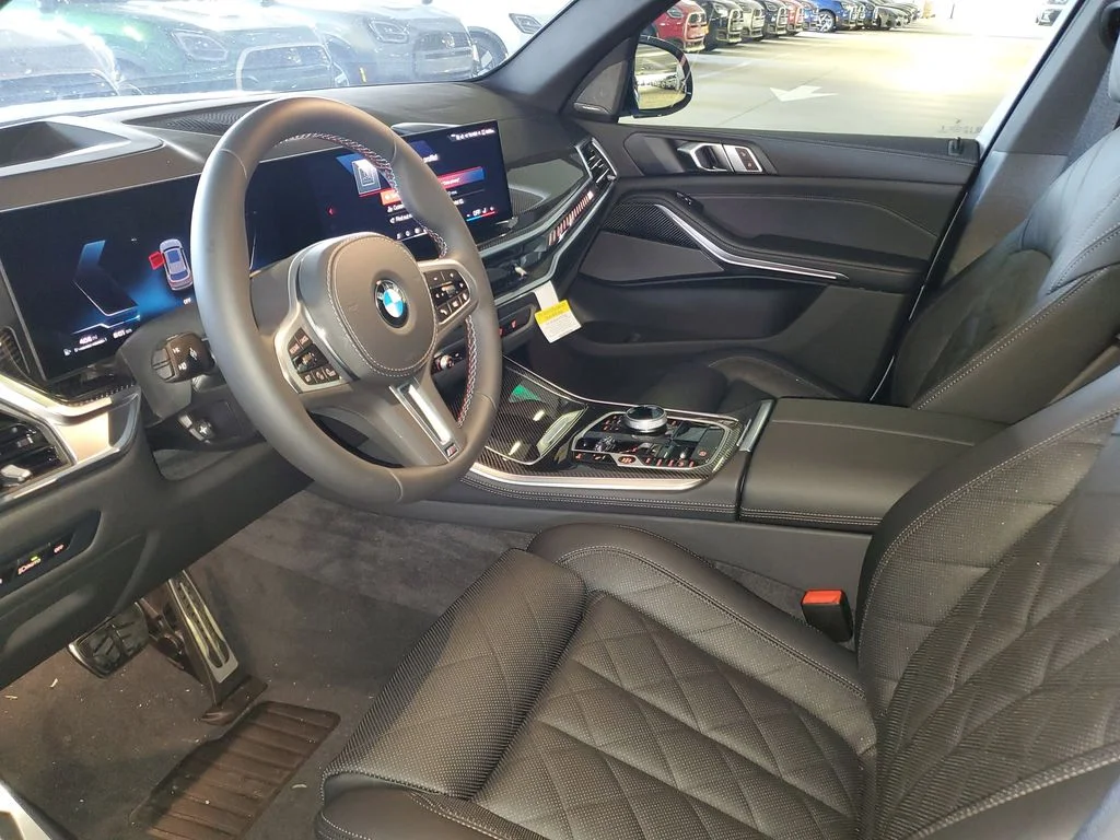 Used 2026 Gray BMW M60i image 15