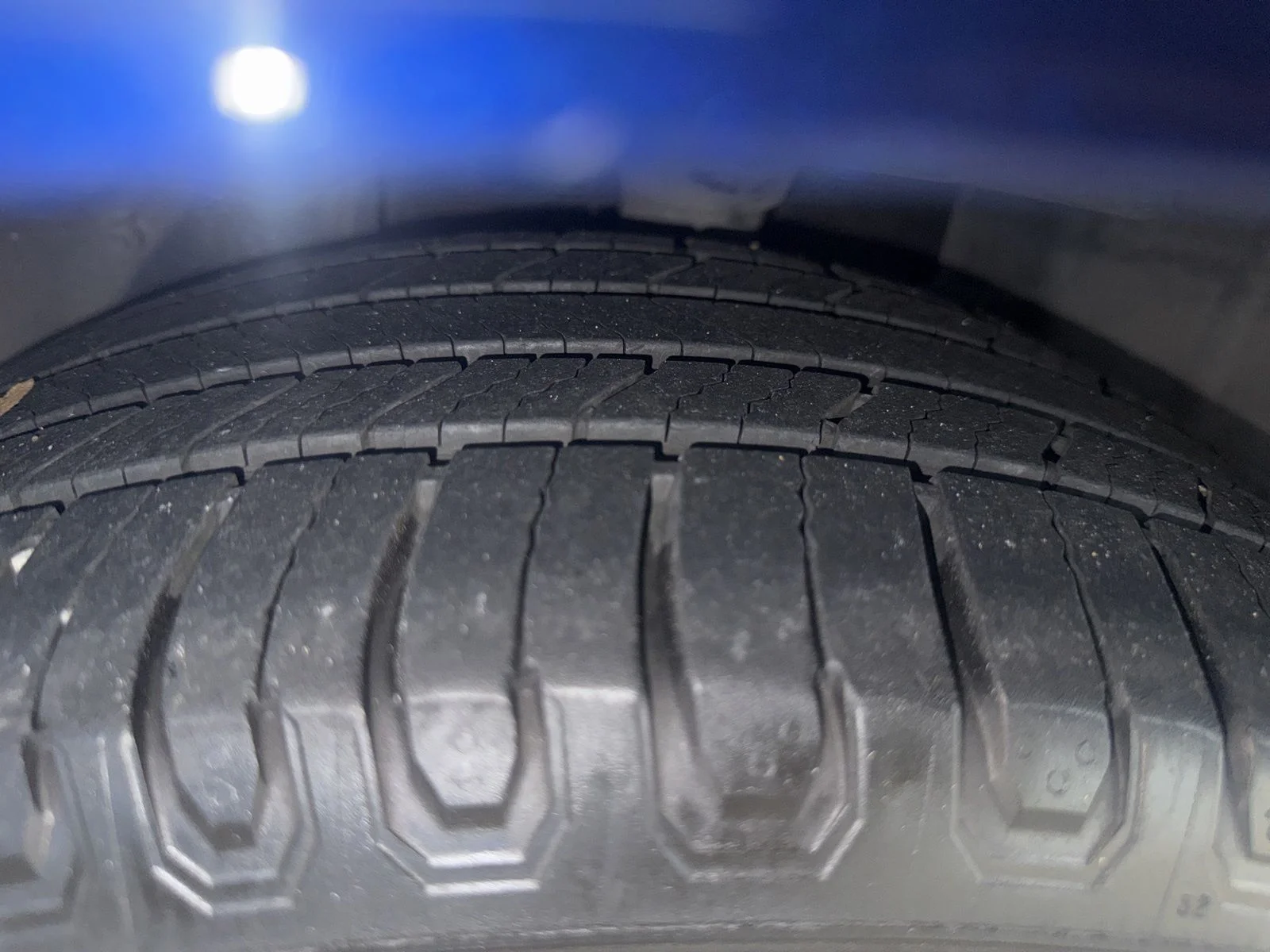Used 2014 Blue Lexus 350 image 10