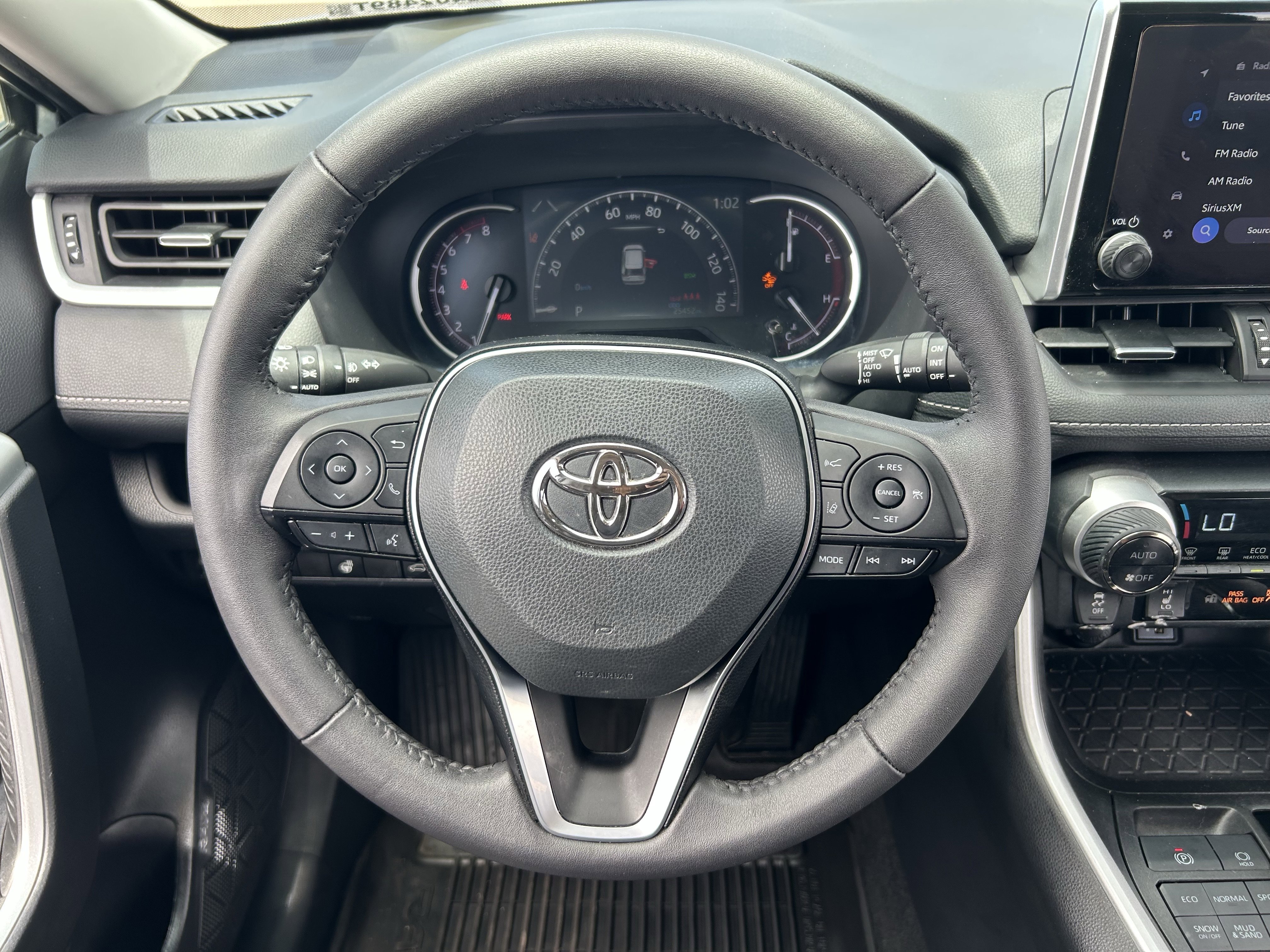 Used 2024 Silver Toyota XLE Premium image 23
