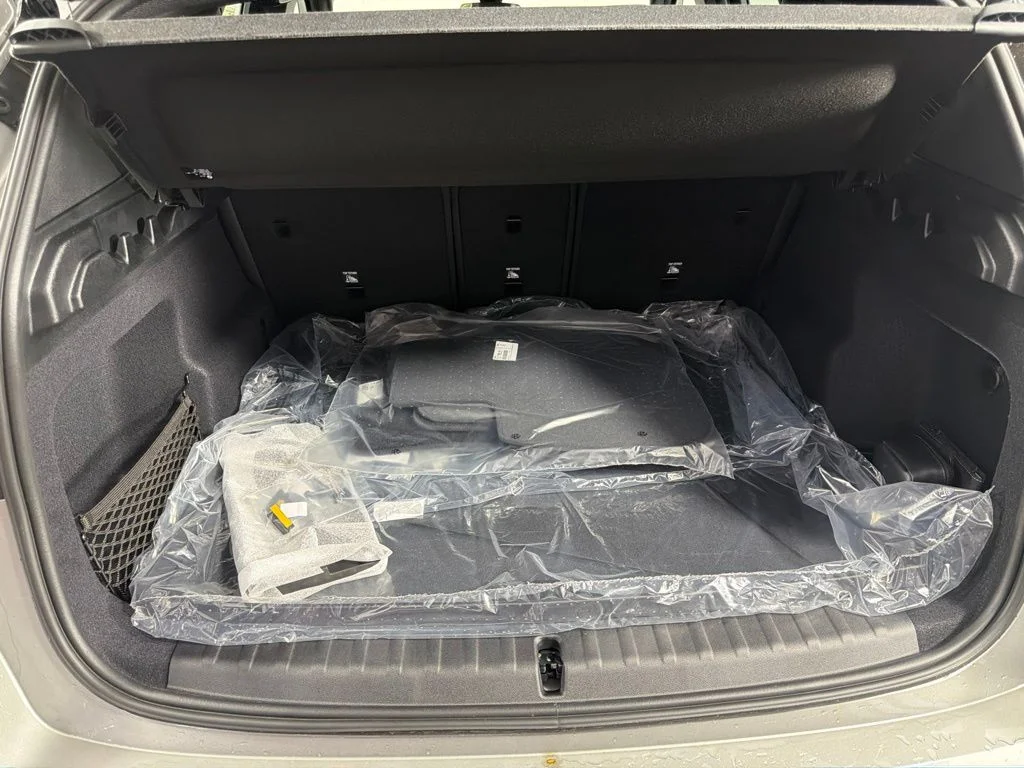 New 2026 Space Silver Metallic BMW xDrive28i image 14