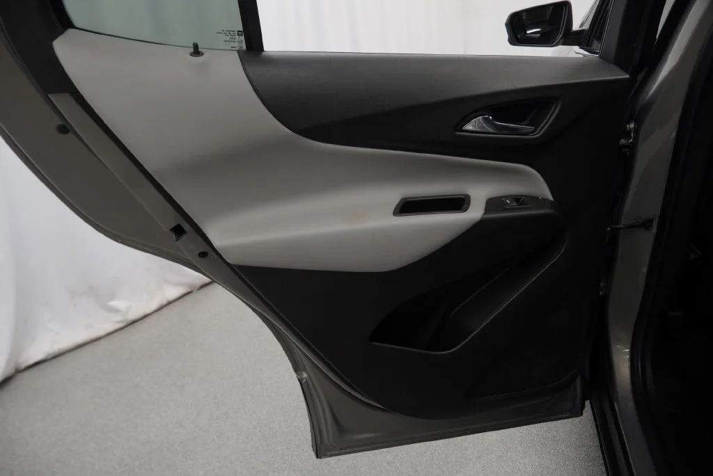 Used 2018 PEPPERDUST METALLIC Chevrolet LT image 32