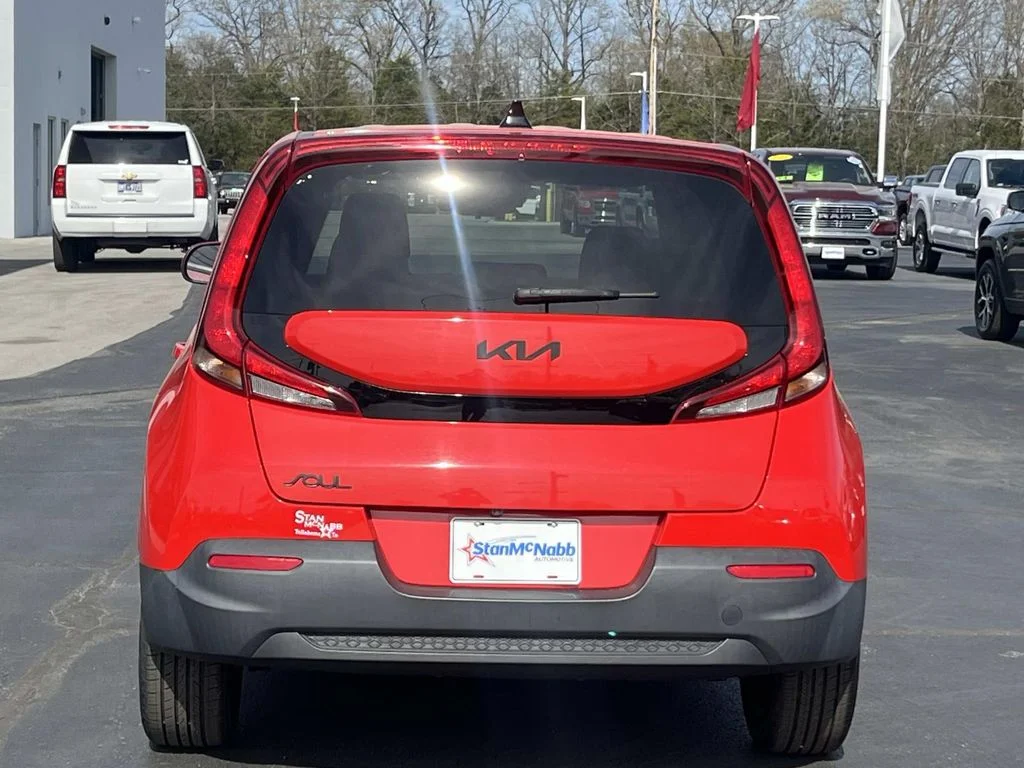 Used 2022 Inferno Red Kia EX image 6