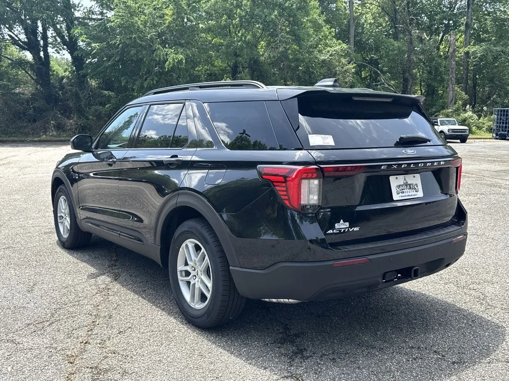 New 2026 Black Ford Active image 5