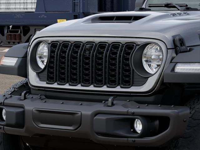 New 2026 Granite Crystal Metallic Clear-Coat Exterior Paint Jeep Moab 392 image 19