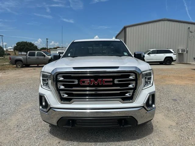 Used 2022 White GMC SLT image 4