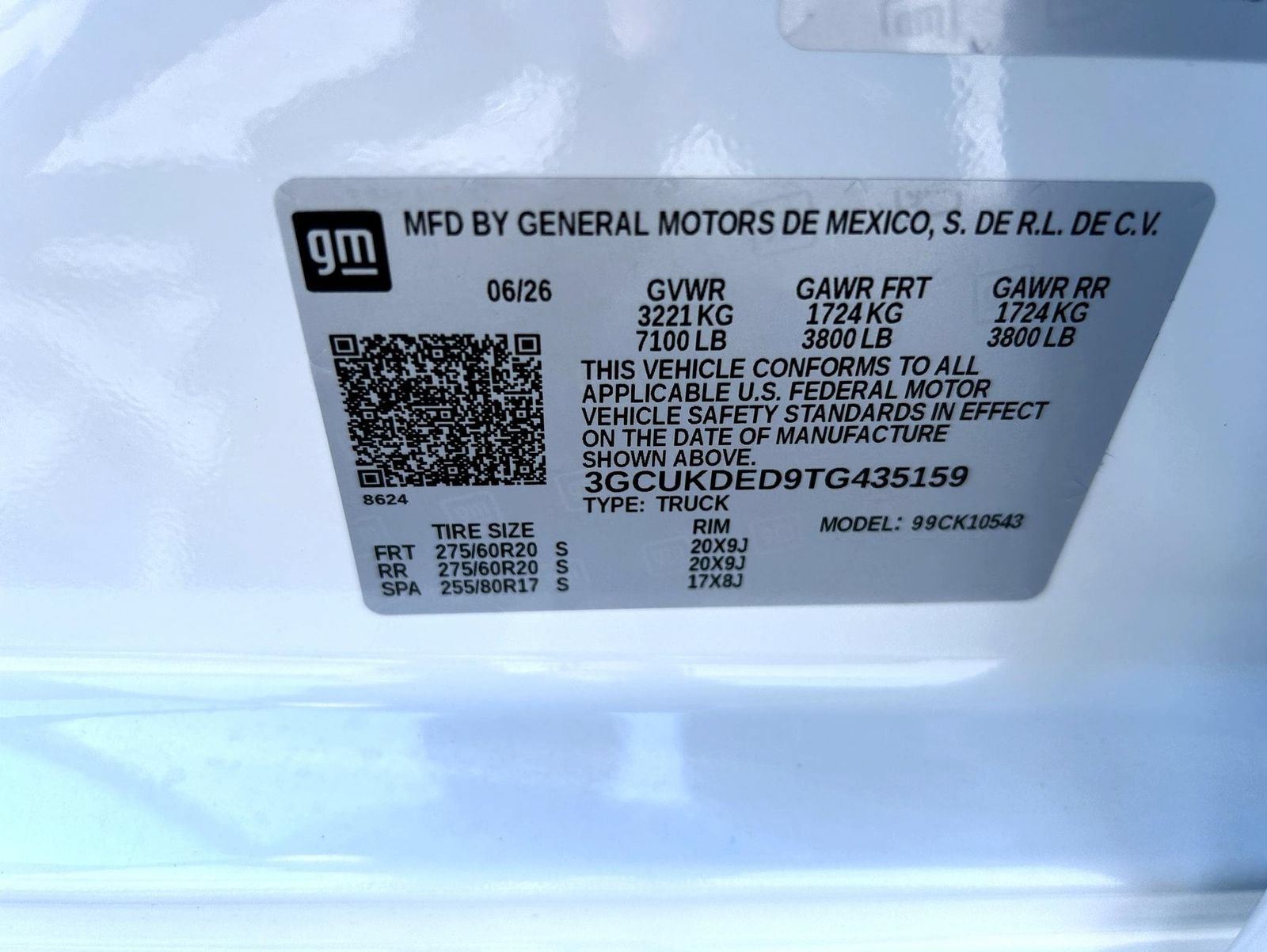 New 2026 Summit White Chevrolet LT image 27