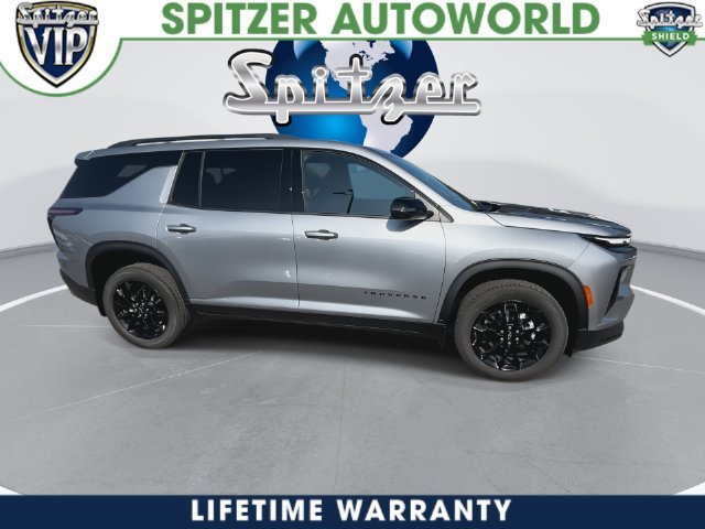 2026 Chevrolet Traverse photo 16 of 43