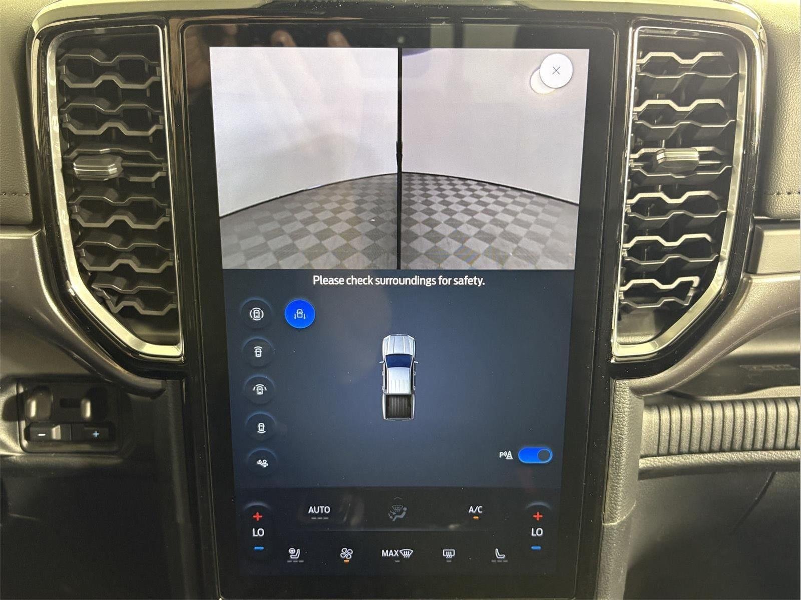 New 2026 Desert Sand Ford LARIAT image 44