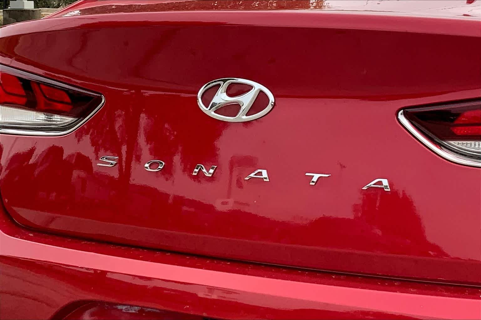 Used 2019 Scarlet Red Hyundai SEL image 25