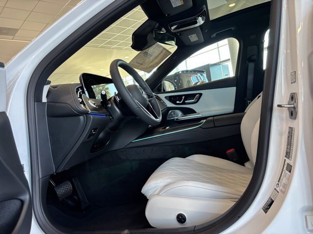 New 2026 MANUFAKTUR Moonlight White Metallic Mercedes-Benz E 350 image 55