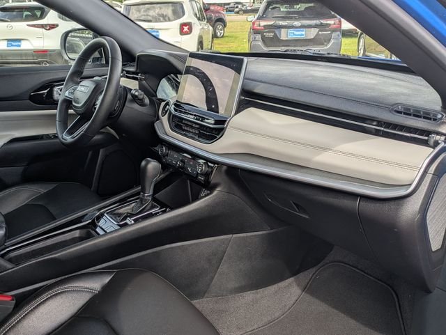 Used 2025 Blue Jeep Limited image 27